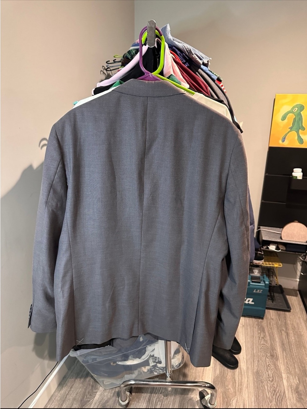 Classic Men's Gray Two-Button Bllazer - Picture 2 of 5
